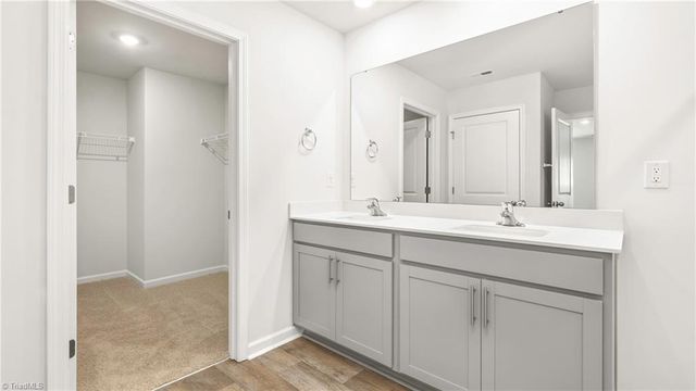 527 Baymeade Drive, Lexington, NC 27295
