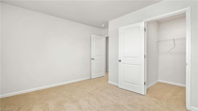 527 Baymeade Drive, Lexington, NC 27295