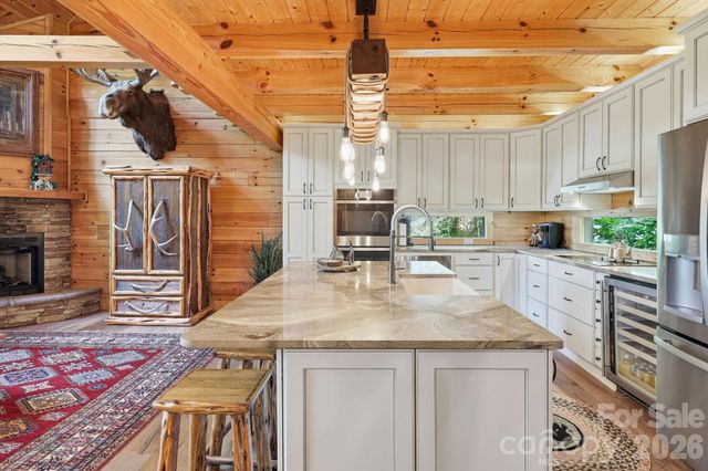 588 Tawodi Trail, Maggie Valley, NC 28751