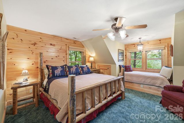 588 Tawodi Trail, Maggie Valley, NC 28751