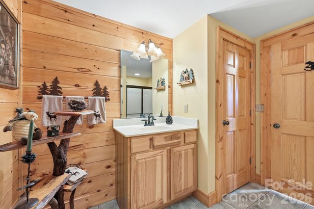 588 Tawodi Trail, Maggie Valley, NC 28751