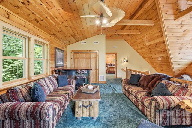 588 Tawodi Trail, Maggie Valley, NC 28751