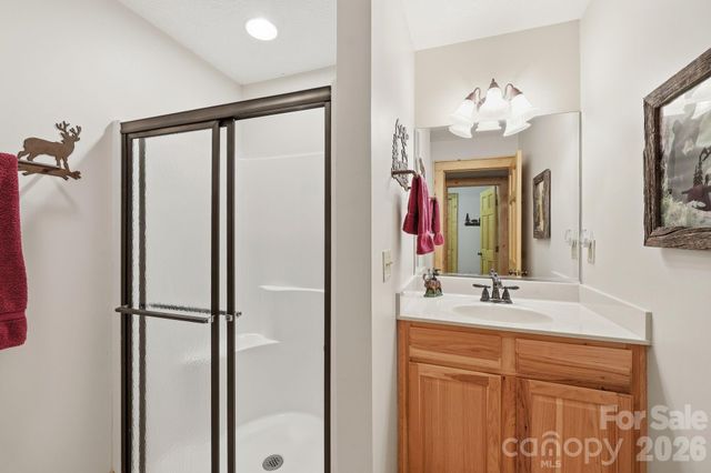588 Tawodi Trail, Maggie Valley, NC 28751