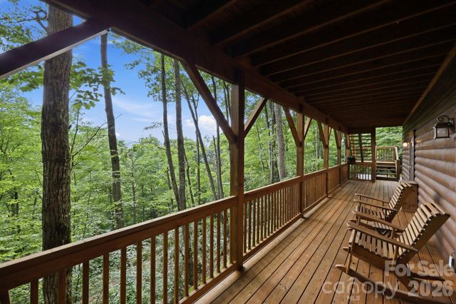 588 Tawodi Trail, Maggie Valley, NC 28751