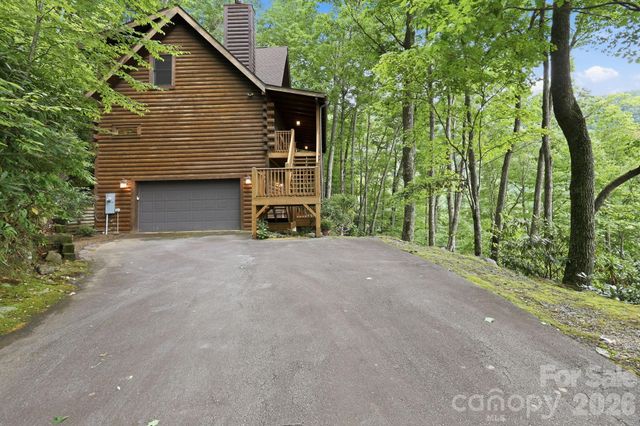 588 Tawodi Trail, Maggie Valley, NC 28751