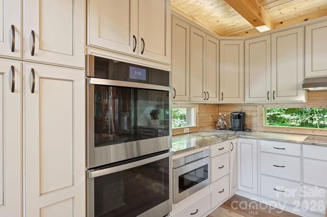 588 Tawodi Trail, Maggie Valley, NC 28751