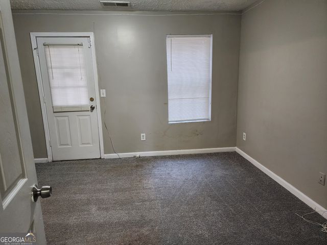 1691 Redan W, Lithonia, GA 30058