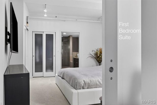 915 Olive Street 1605, St Louis, MO 63101