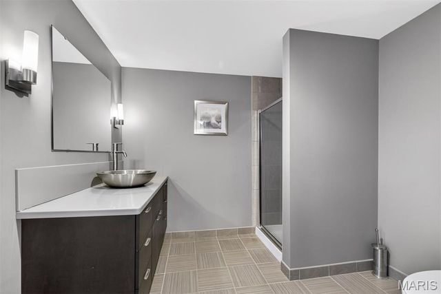 915 Olive Street 1605, St Louis, MO 63101