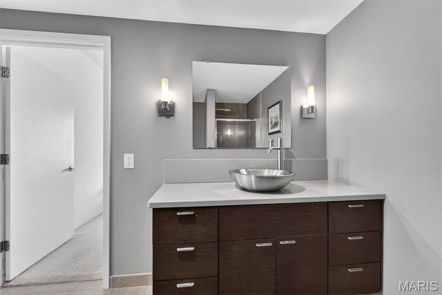 915 Olive Street 1605, St Louis, MO 63101