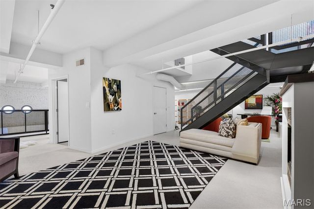 915 Olive Street 1605, St Louis, MO 63101