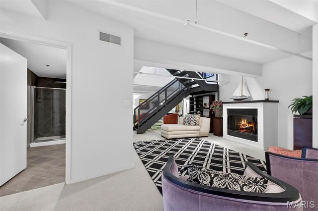 915 Olive Street 1605, St Louis, MO 63101