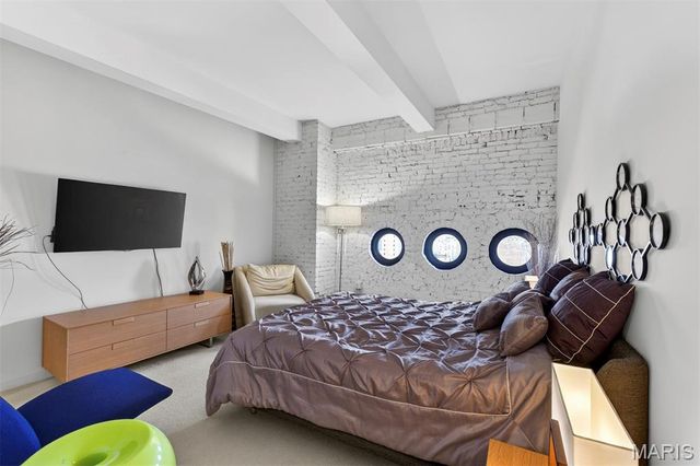 915 Olive Street 1605, St Louis, MO 63101