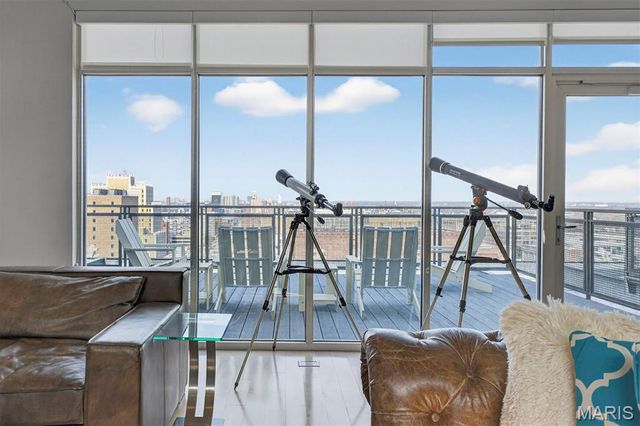 915 Olive Street 1605, St Louis, MO 63101