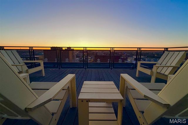 915 Olive Street 1605, St Louis, MO 63101