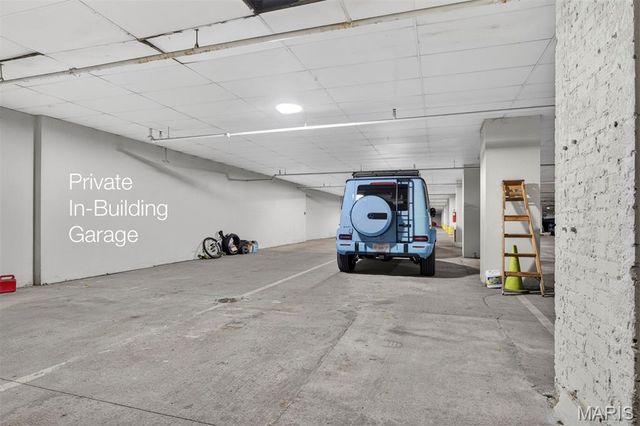 915 Olive Street 1605, St Louis, MO 63101