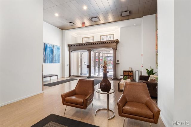 915 Olive Street 1605, St Louis, MO 63101