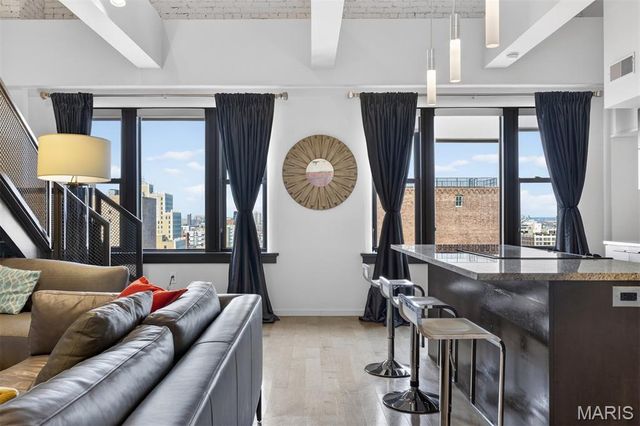 915 Olive Street 1605, St Louis, MO 63101