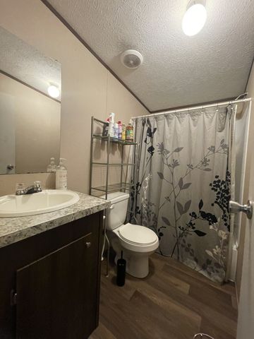 123 Washington Ave, Camden, TN 38320