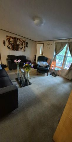 123 Washington Ave, Camden, TN 38320