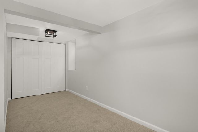 518 10th Avenue NW, New Brighton, MN 55112