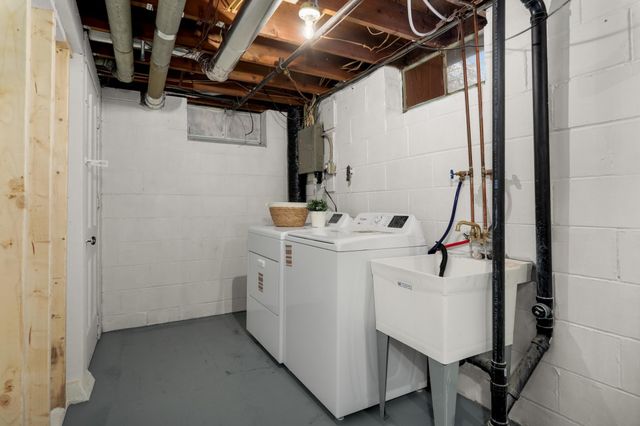 518 10th Avenue NW, New Brighton, MN 55112