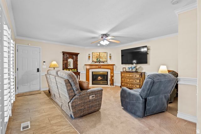10142 S CORNERSTONE DR, South Jordan, UT 84095