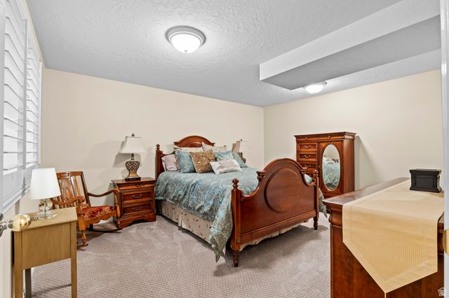 10142 S CORNERSTONE DR, South Jordan, UT 84095