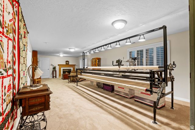 10142 S CORNERSTONE DR, South Jordan, UT 84095
