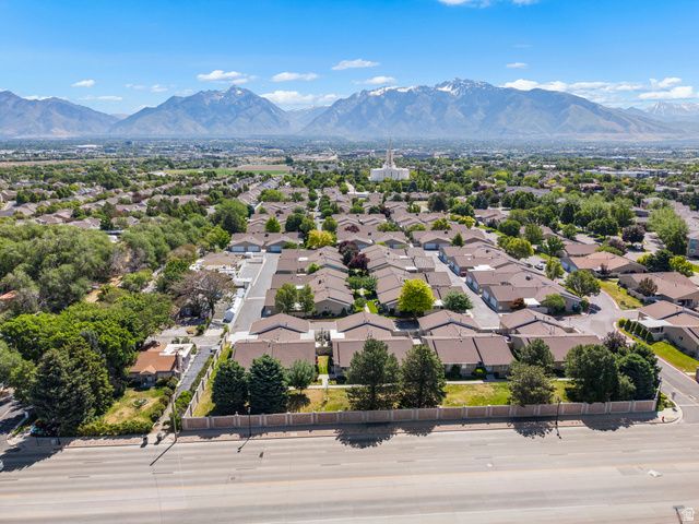 10142 S CORNERSTONE DR, South Jordan, UT 84095