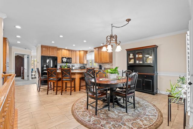 10142 S CORNERSTONE DR, South Jordan, UT 84095