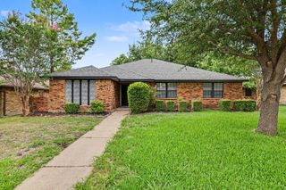 1528 Copper Creek Drive, Plano, TX 75075