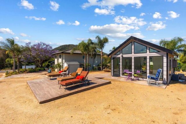20063 Elfin Forest Lane, Escondido, CA 92029