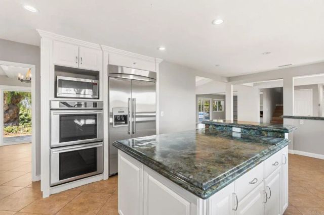 20063 Elfin Forest Lane, Escondido, CA 92029