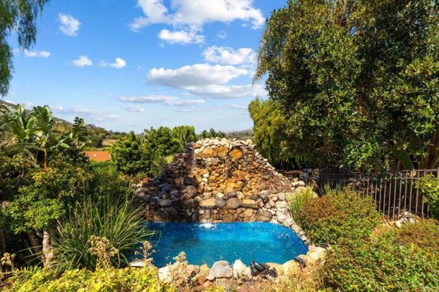 20063 Elfin Forest Lane, Escondido, CA 92029