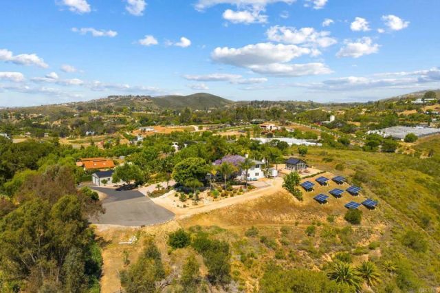 20063 Elfin Forest Lane, Escondido, CA 92029