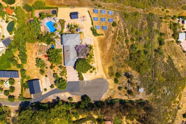 20063 Elfin Forest Lane, Escondido, CA 92029