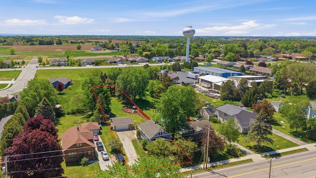 429 Center AVENUE, Oostburg, WI 53070
