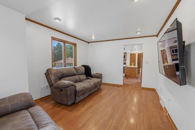 429 Center AVENUE, Oostburg, WI 53070