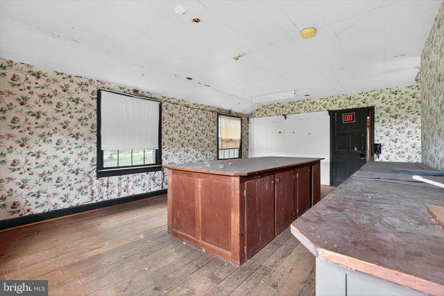 2500 DOEHNE RD, Harrisburg, PA 17110