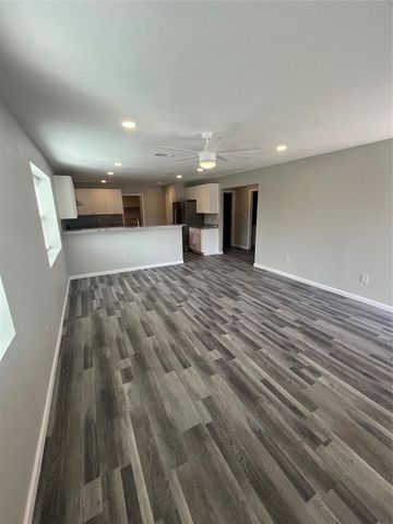 316 A Donaldson Street, La Porte, TX 77571