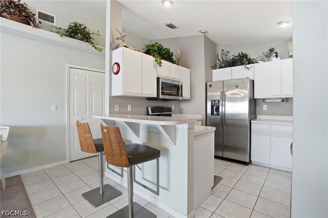 3603 SE 10th AVE 203, Cape Coral, FL 33904