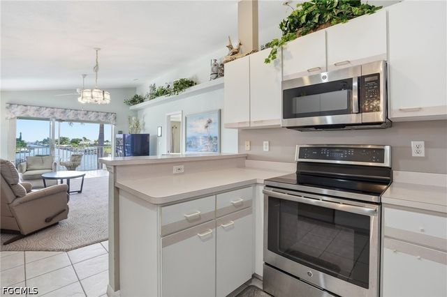 3603 SE 10th AVE 203, Cape Coral, FL 33904