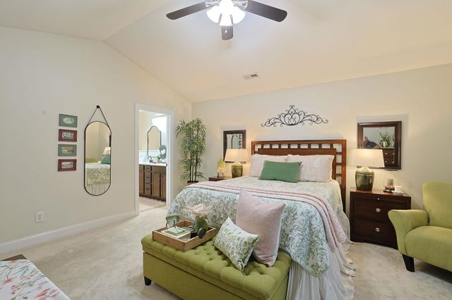 469 Oakham Dr., Conway, SC 29527