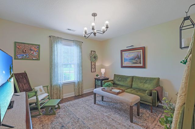 469 Oakham Dr., Conway, SC 29527