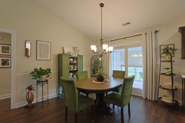 469 Oakham Dr., Conway, SC 29527