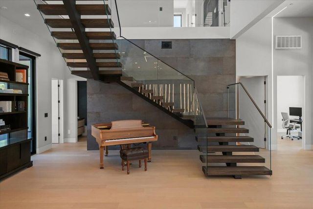 14920 Sobey Road, Saratoga, CA 95070