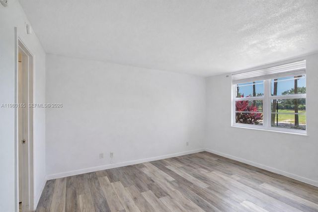 250 Jacaranda Dr 109, Plantation, FL 33324