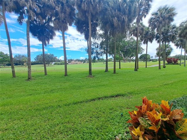 250 Jacaranda Dr 109, Plantation, FL 33324