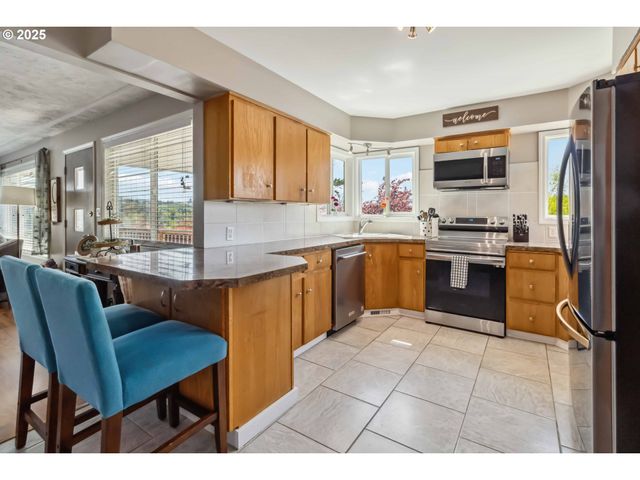 106 DIXIE Ln, Longview, WA 98632